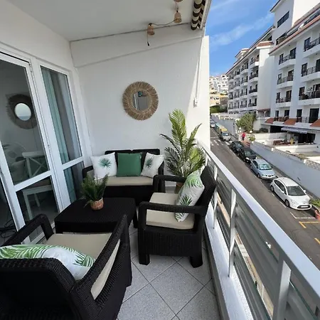 Arenas Ocean View Apartment *